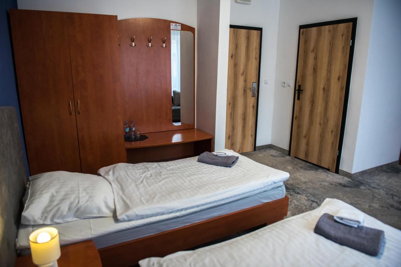 Hotel Paradiso Suchedniow Luaran gambar