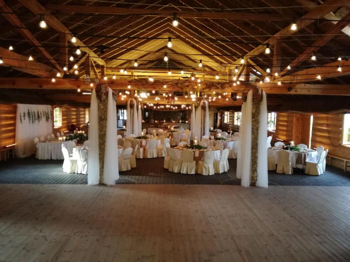 Hotel Paradiso Suchedniow Luaran gambar