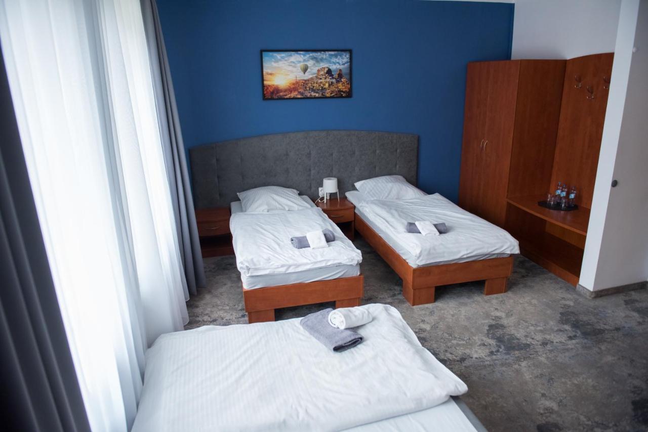Hotel Paradiso Suchedniow Luaran gambar