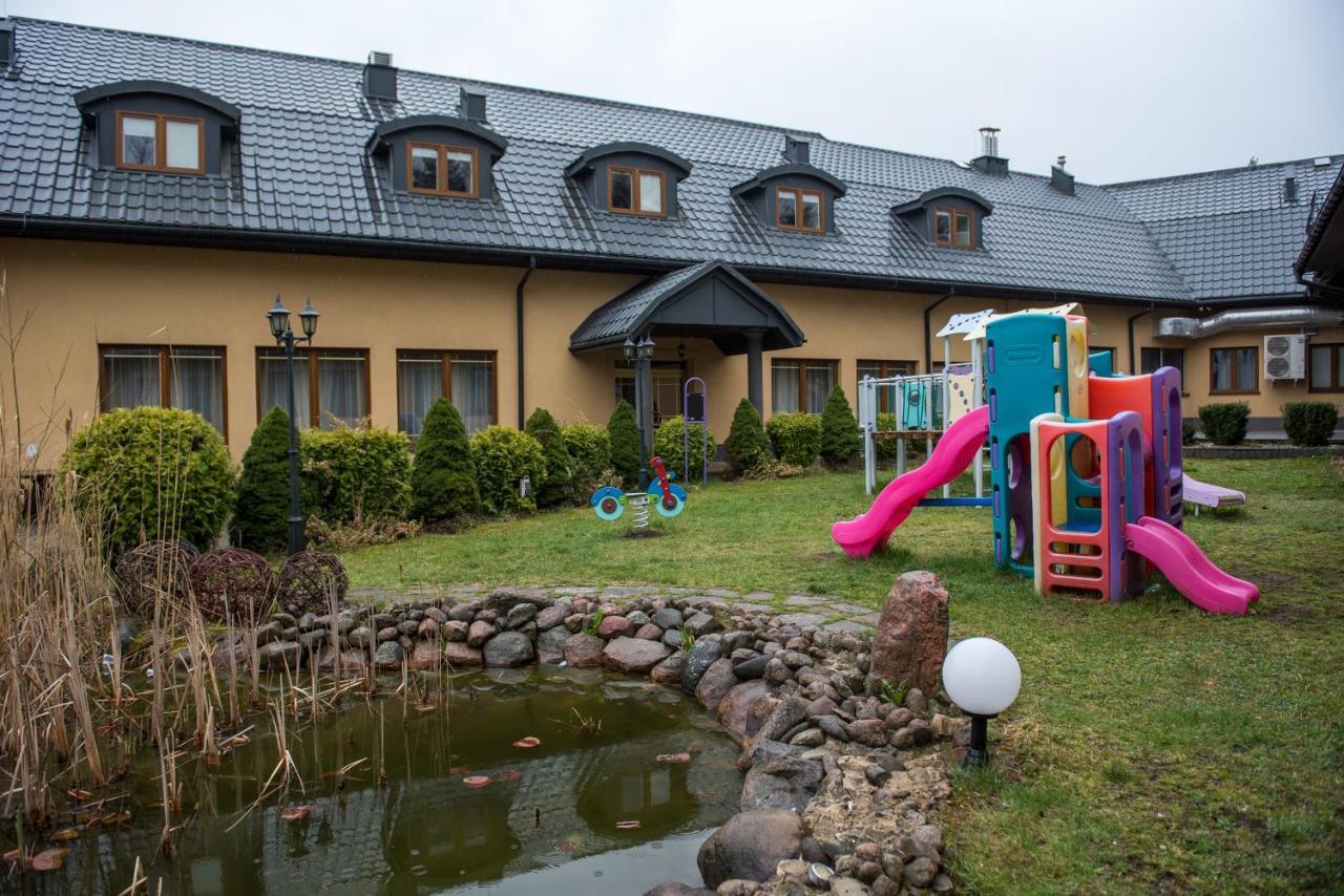 Hotel Paradiso Suchedniow Luaran gambar