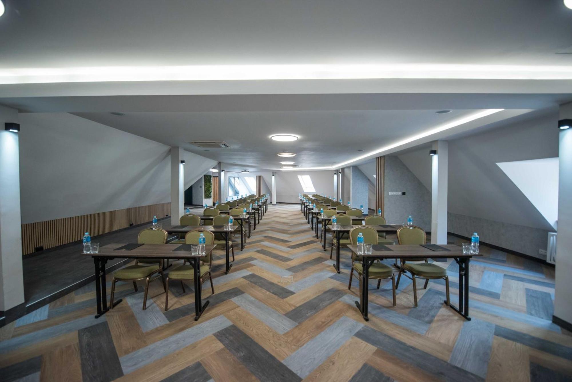 Hotel Paradiso Suchedniow Luaran gambar