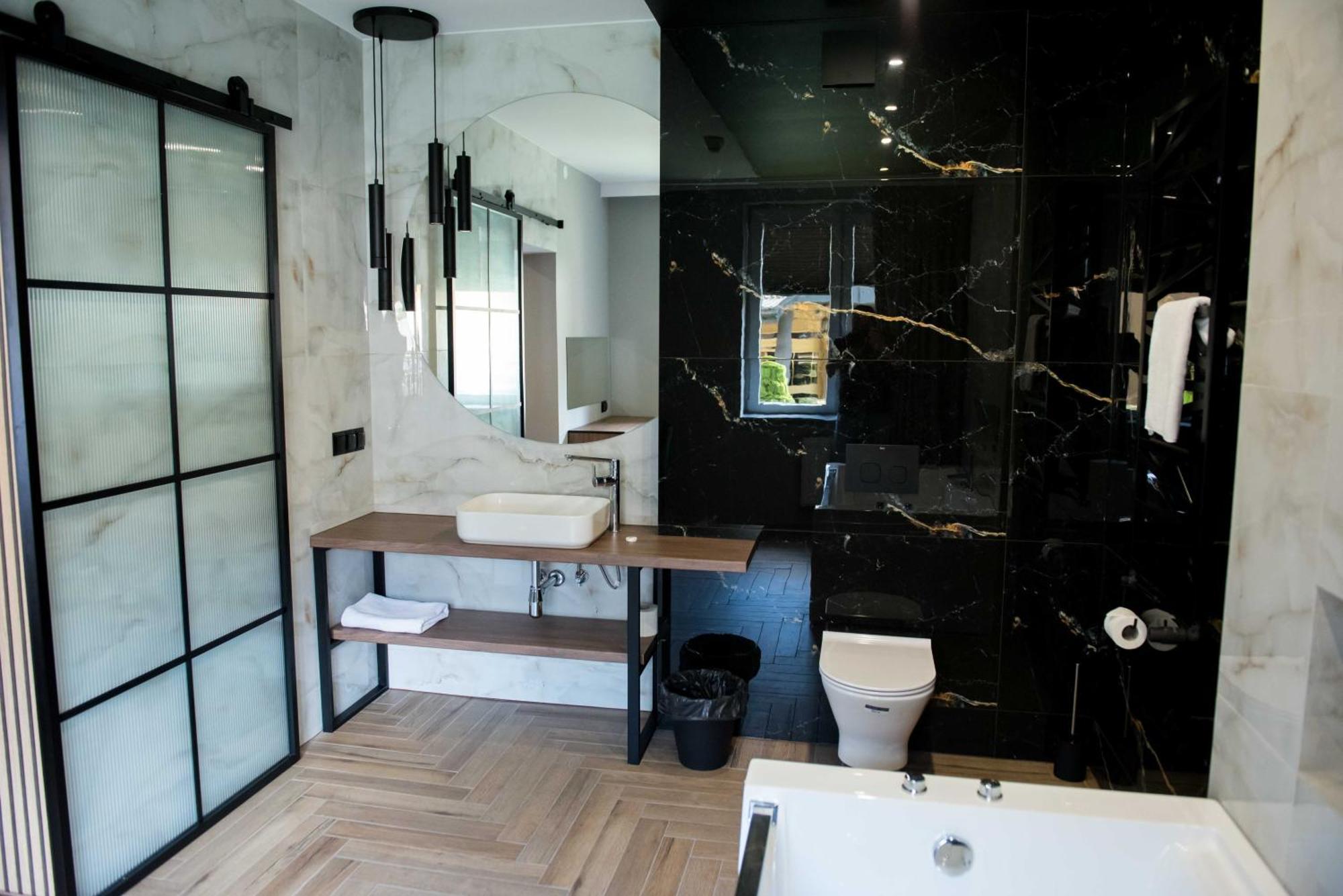 Hotel Paradiso Suchedniow Luaran gambar
