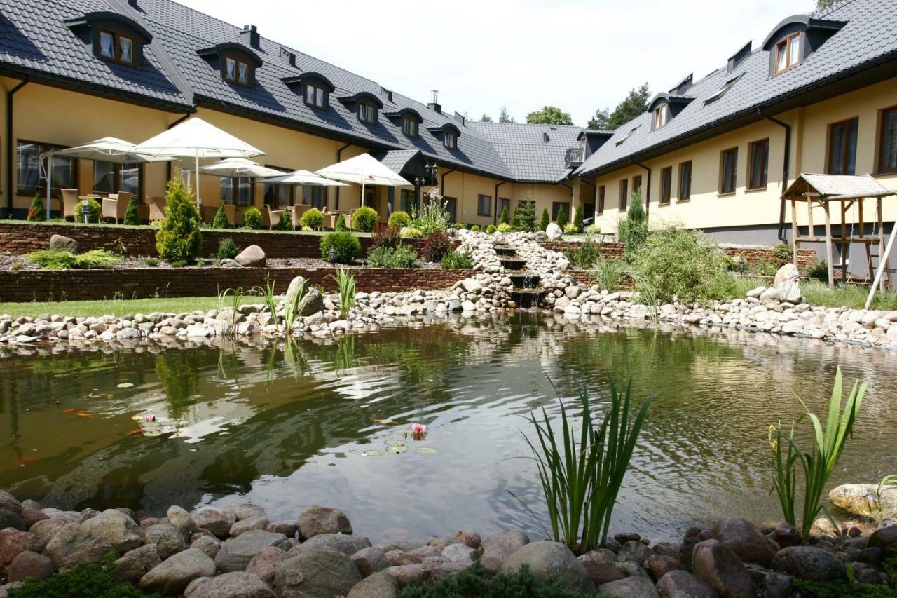Hotel Paradiso Suchedniow Luaran gambar